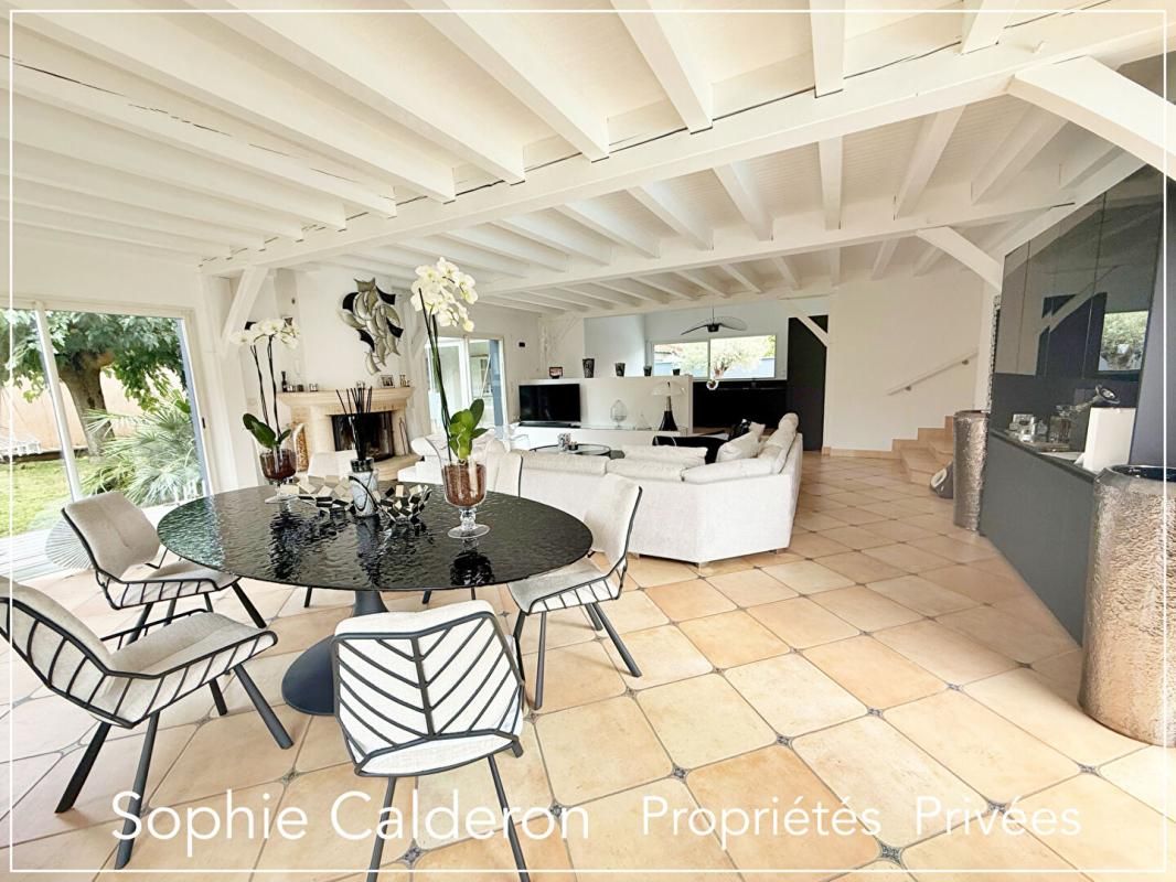 NARROSSE Maison Narrosse 8 pièce(s) 250 m2 1