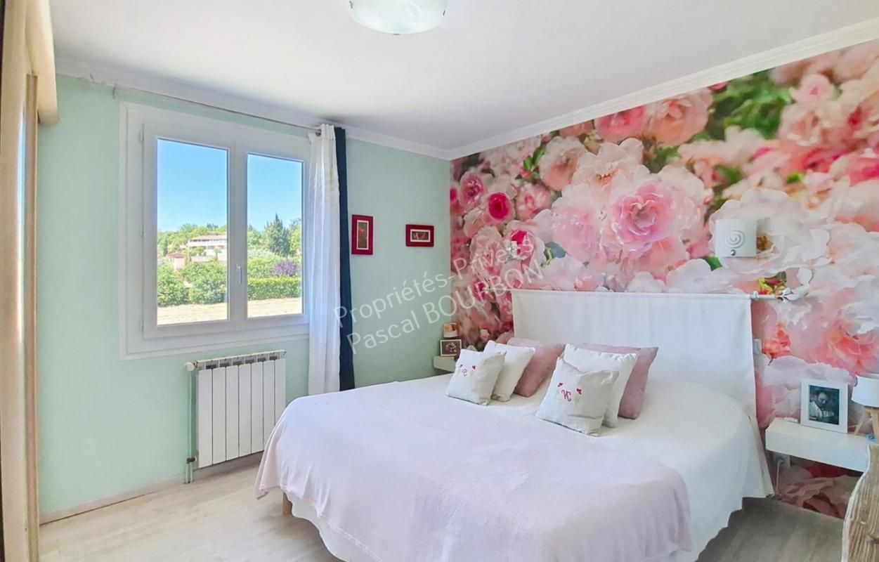 CAMBIEURE Maison  7 pièces 5 Ch 183 m2  Garages 3