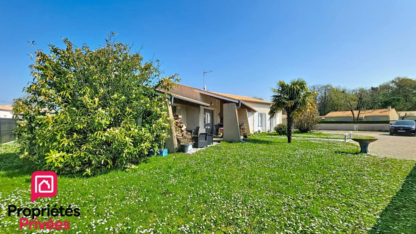 ETAULES Maison  5 pièce(s) 127,50m2 2