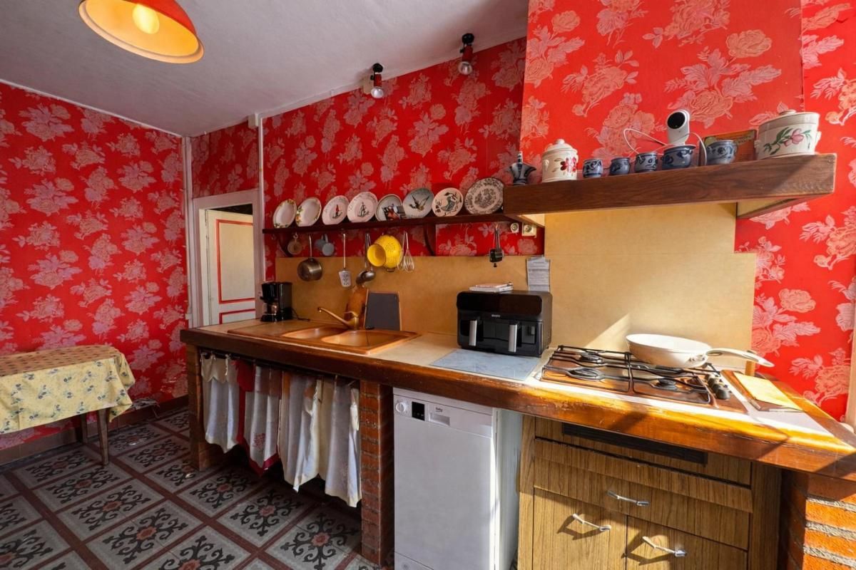 MAGNY-COURS Maison de caractère 332 m² - Terrain 2 489 m² - Piscine - Dépendances - Proche Magny-Cours 4