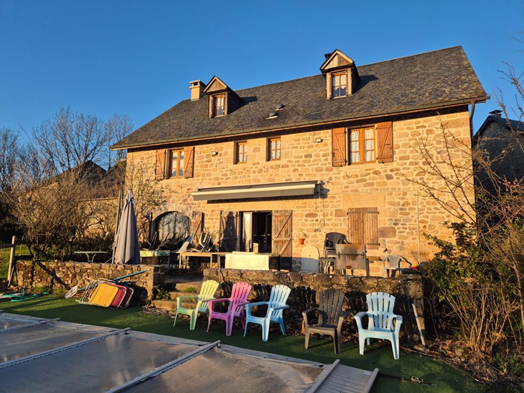 SARRAN Maison Sarran 9 pièce(s) 258 m2 1