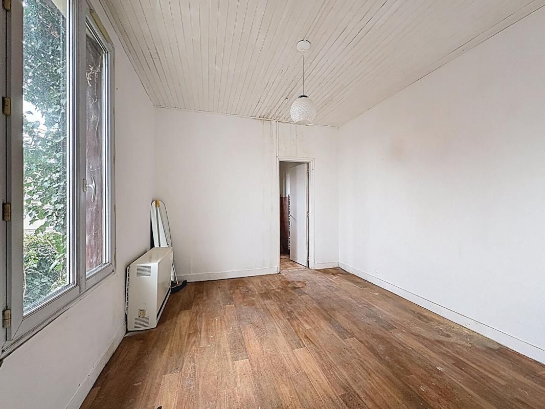 THIVERNY MAISON T2 - 36M² - VIVABLE DE PLAIN-PIED - 1 CHAMBRES - AVEC TRAVAUX - AIRBNB - JARDIN - 60160 THIVERNY 2