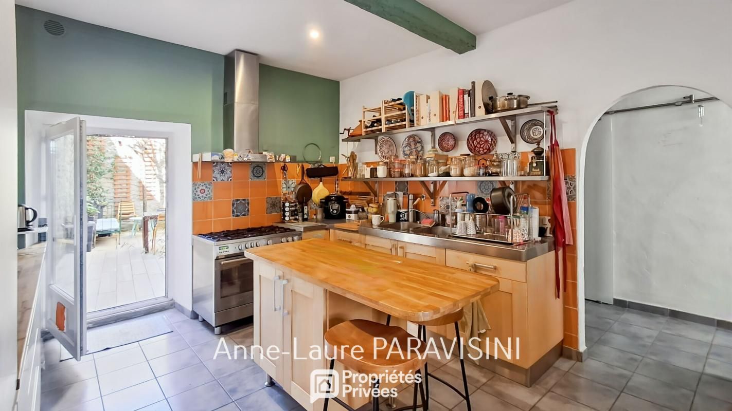 PENNAUTIER Pennautier - Charme de l'ancien et confort contemporain pour cette maison de village rénovée avec cour et 4 chambres 4