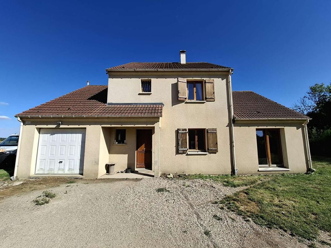 LA PUISAYE Maison/Pavillon proche LA FERTE VIDAME 9 pièce(s) 137.19 m2 avec terrain 1355m² 1