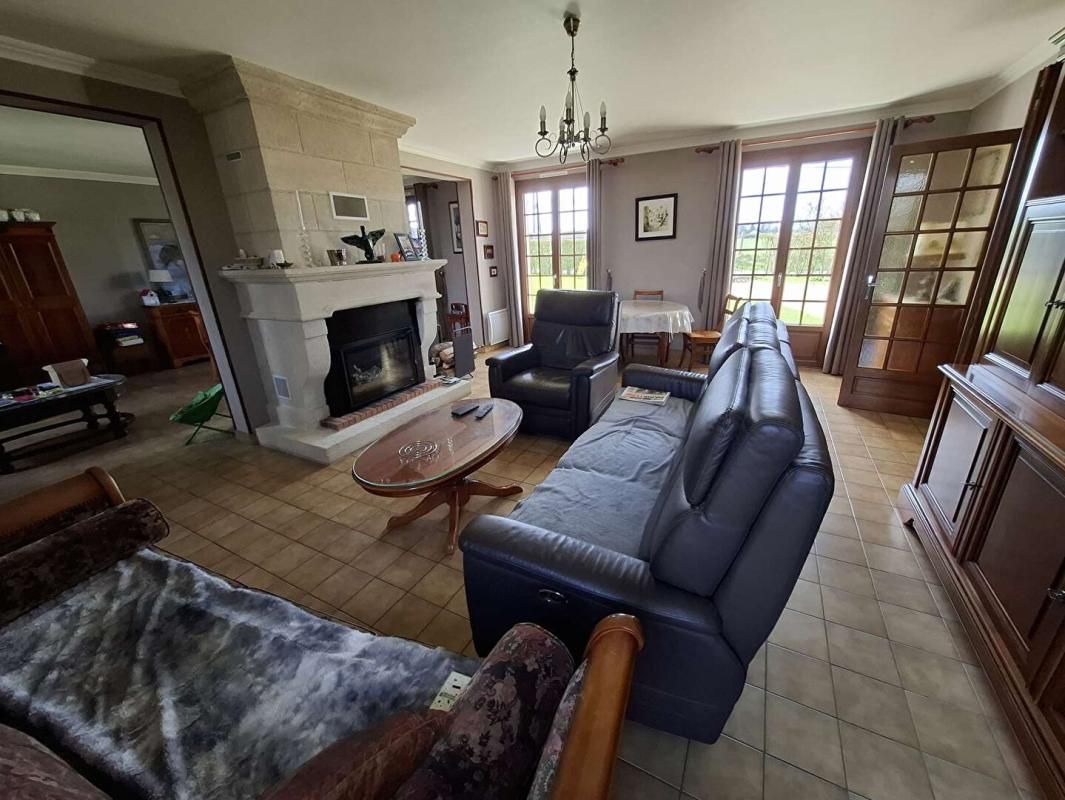 L'AIGLE Propriété L'AIGLE 6 pièce(s) 138 m2 - 4 Box et plus de 2,6 hectares 3