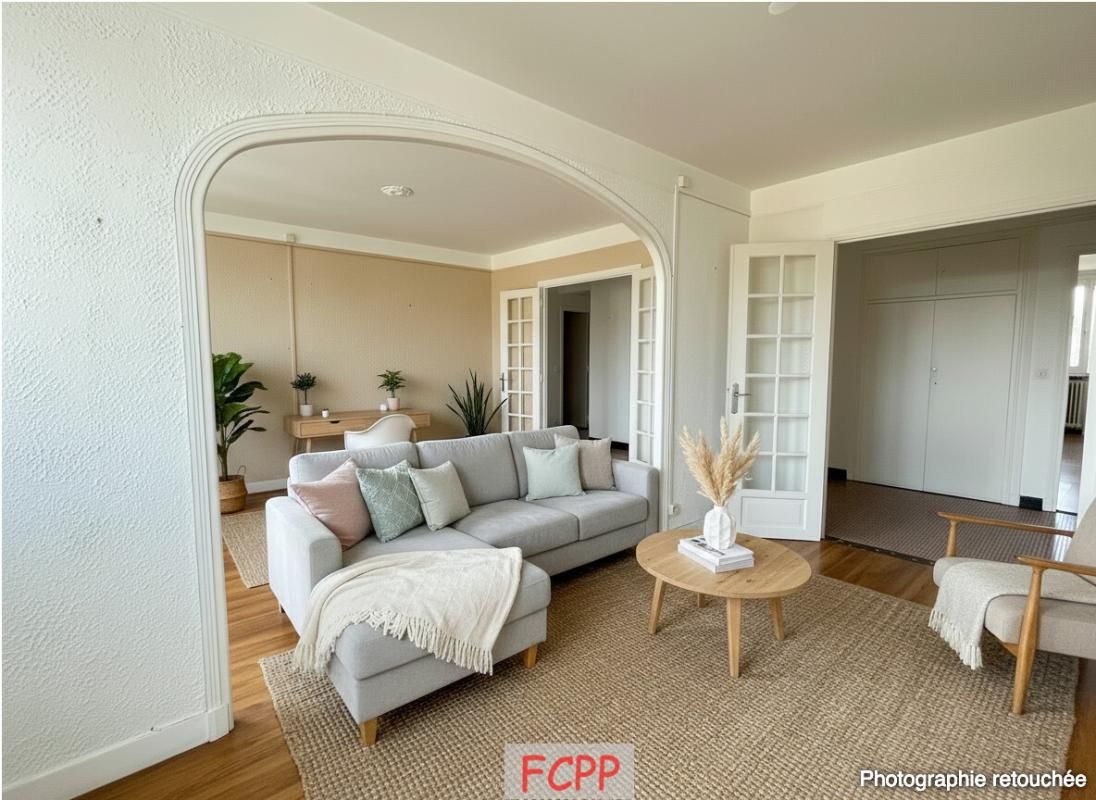 VERNEUIL-SUR-AVRE Appartement  lumineux et spacieux  fort potentiel hyper centre 1