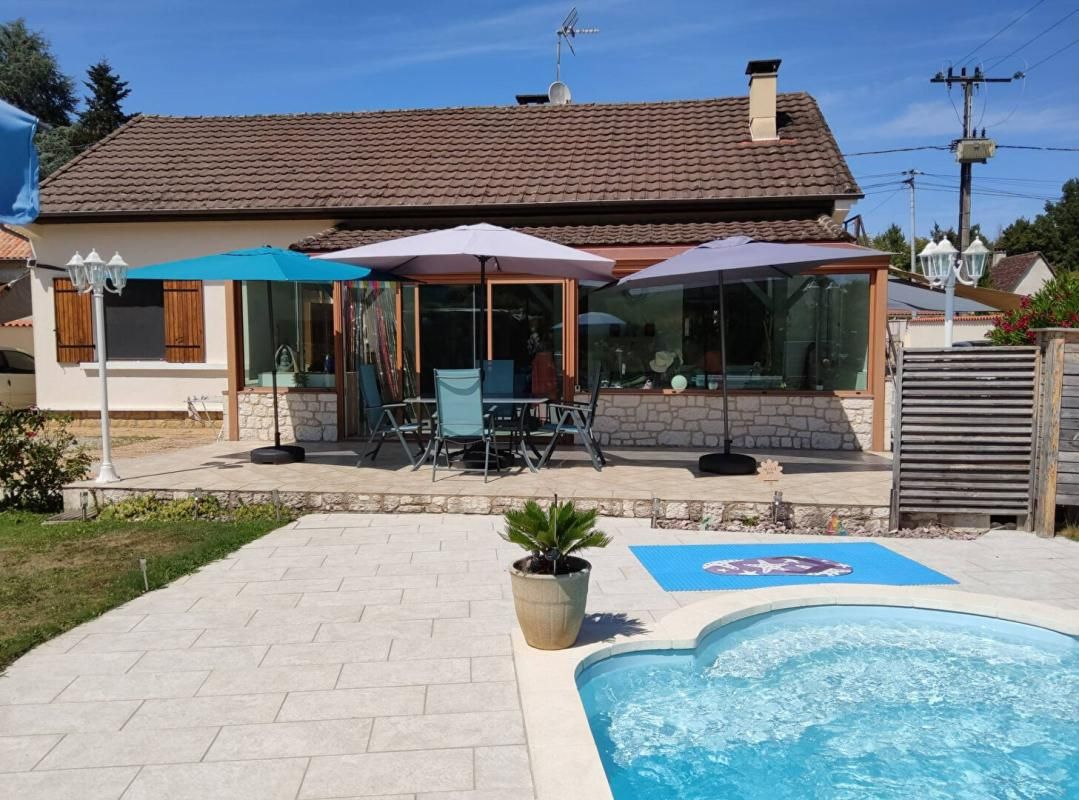 MOULEYDIER Bord de Dordogne · 2 maisons indépendantes · Piscine · 3 300 m² · 15 min Bergerac 1