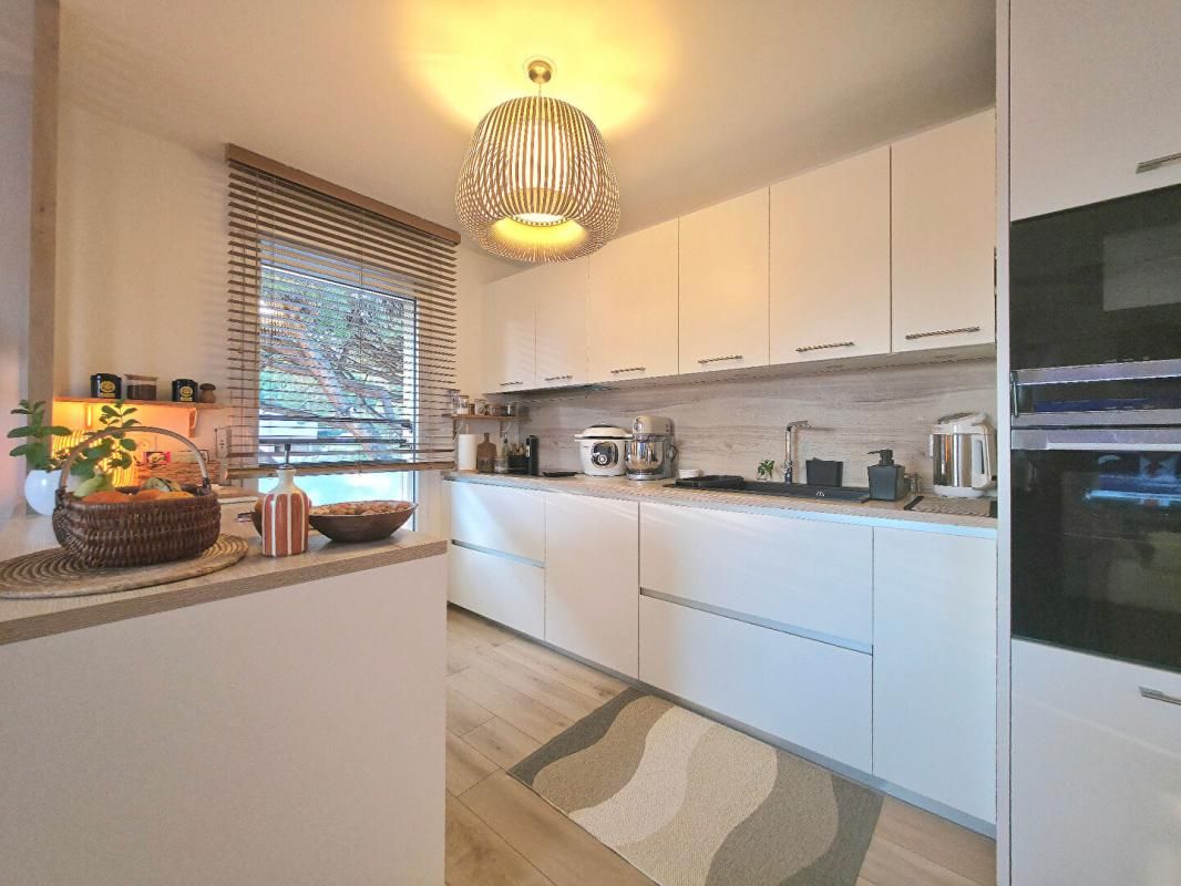 CAVALAIRE-SUR-MER EXCEPTIONNEL T4 DERNIER ÉTAGE AVEC TERRASSE PANORAMIQUE & DOUBLE GARAGE A 679000 EUR 4