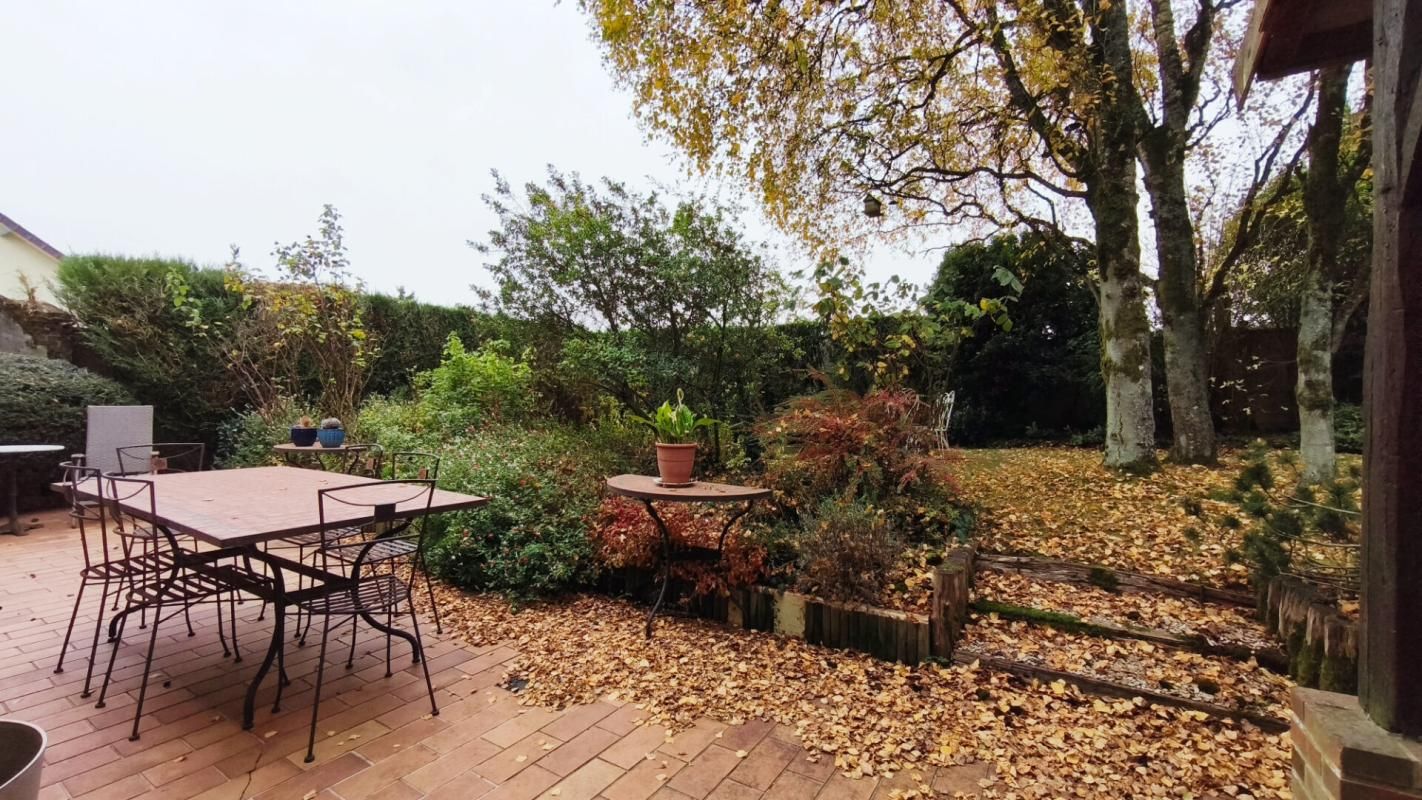 BROYES Maison Broyes 5 pièce(s) 163.5 m2 2