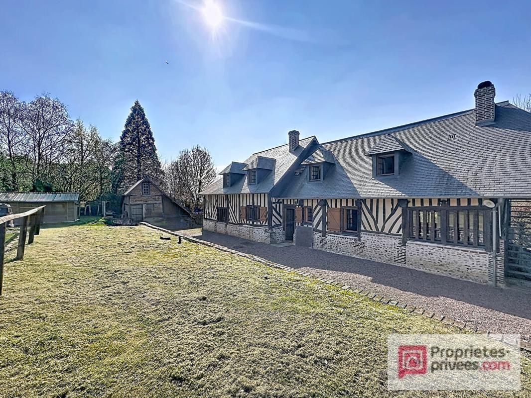 FIERVILLE-LES-PARCS Bien rare à la vente - Pressoir  authentique & rénové avec 1.8 hectare, calme  et charme incomparable 1