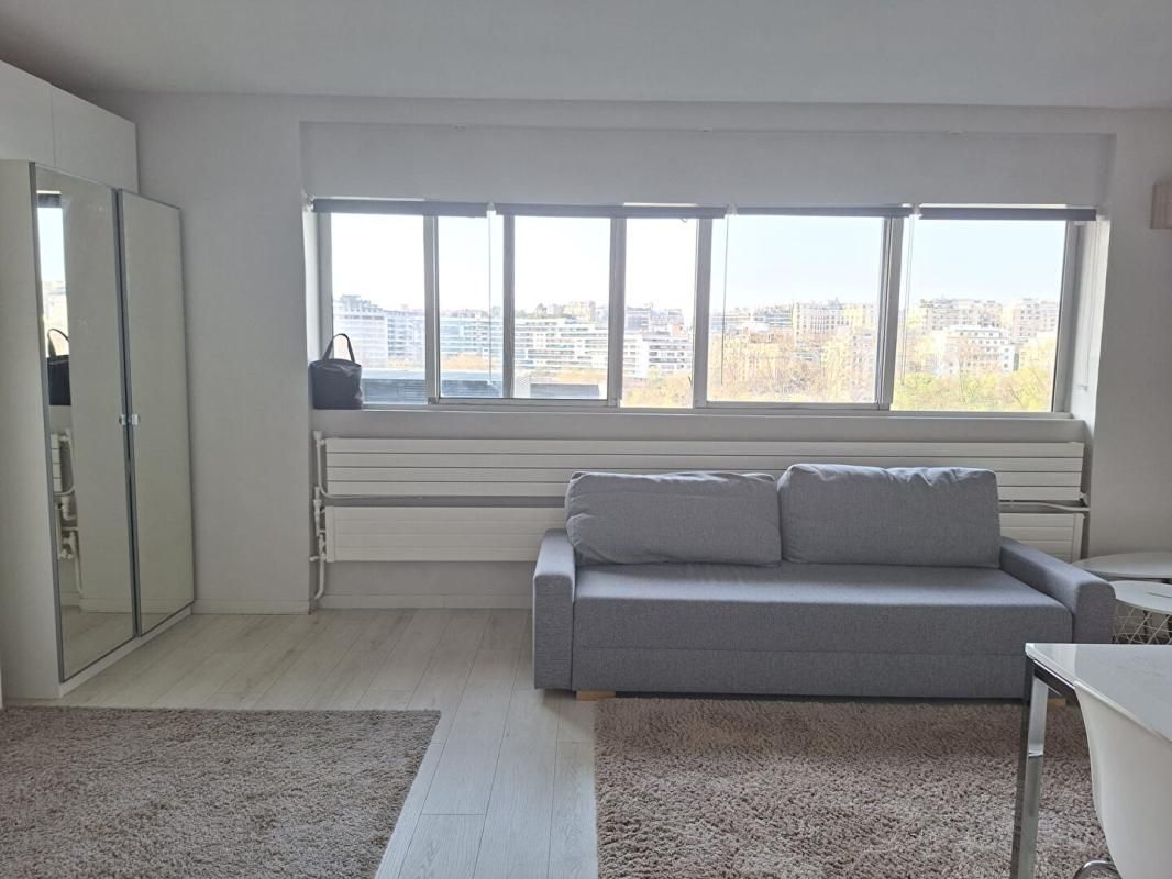 PARIS-15E-ARRONDISSEMENT Rare Bir hakeim 34 m2 3