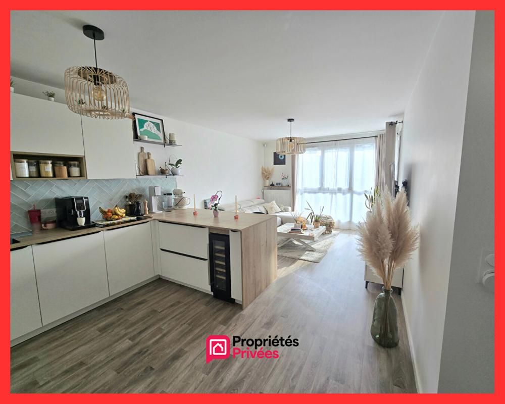 LIVRY-GARGAN 93190 LIVRY-GARGAN - Appartement 2 Pieces 41.10 m² - 1 Chambre -Balcon - Parking 4