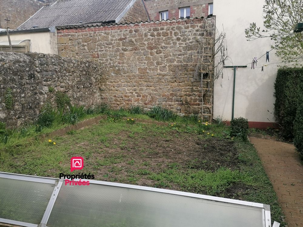 LA FERTE-MACE LA FERTE MACE (61600) Maison 3 pièces, 2 chambres , 67 m2 environ . Prix 70 000 honoraires  7,69% inclus à la charge de l'acquéreur, soit 65 000  hors honoraires 3