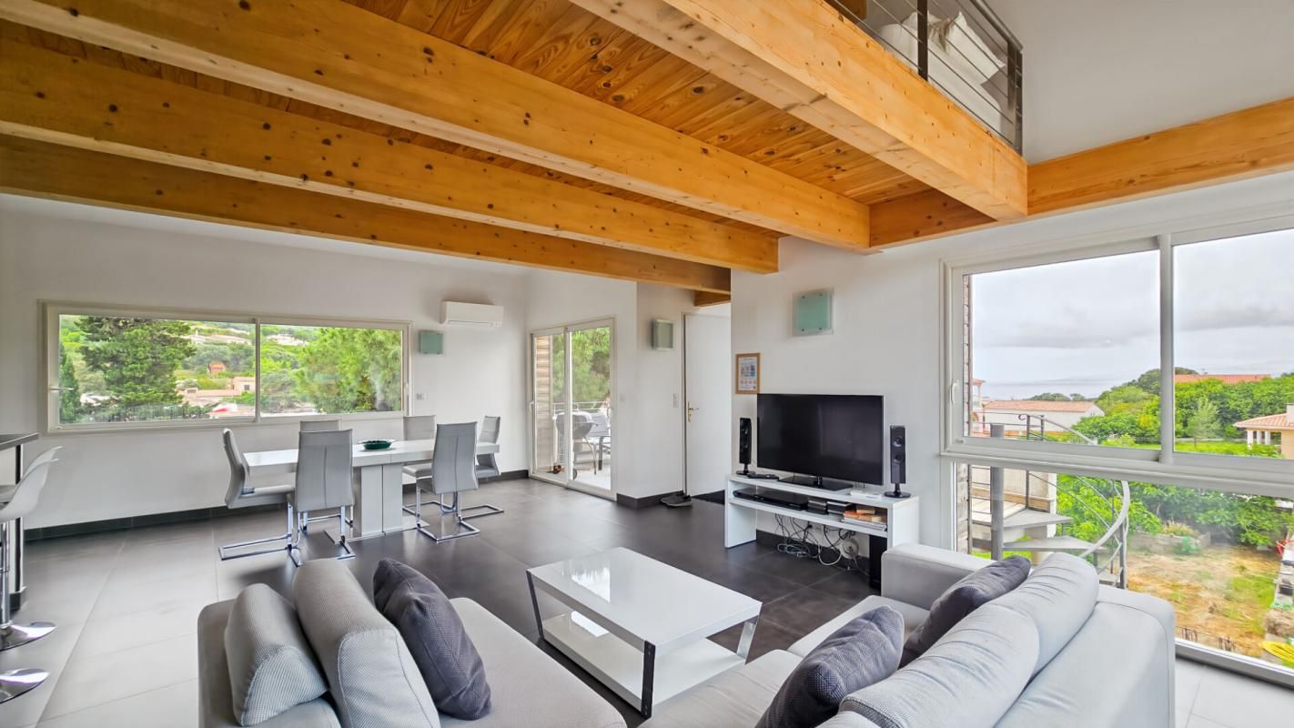 PROPRIANO PROPRIANO, appartement de standing de type 4 de 112 m2 terrasse vue mer 2 places de parking 4