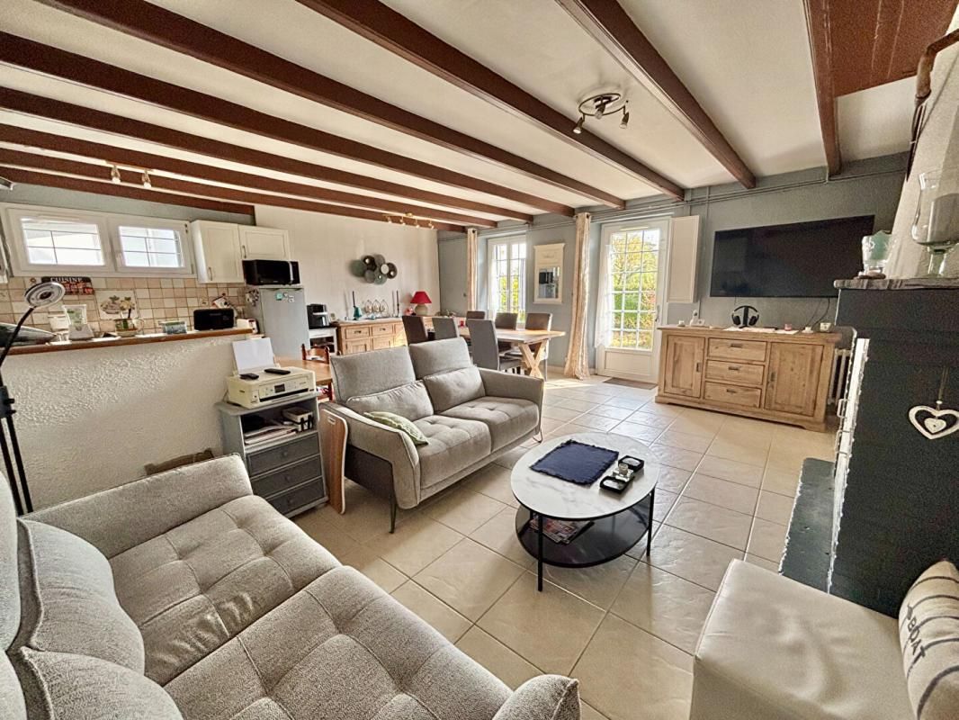 SAINT-ANDRE-DES-EAUX Maison Saint Andre Des Eaux- grand terrain - 145 m2 habitable possible 4