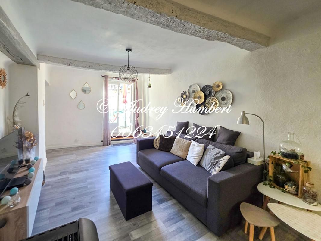 LA TOUR-D'AIGUES LUBERON, La bastide des JOURDANS, Maison de village avec balcon, atelier ? charme et authenticité au coeur du Luberon 2