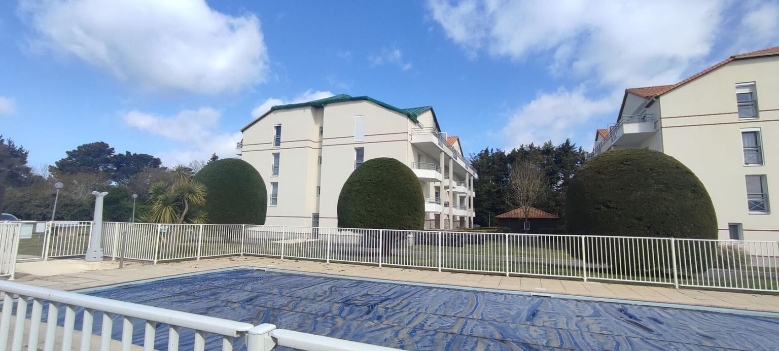 PORNIC Appartement 2 pièce(s) dans résidence avec piscine . Pornic Golf 2