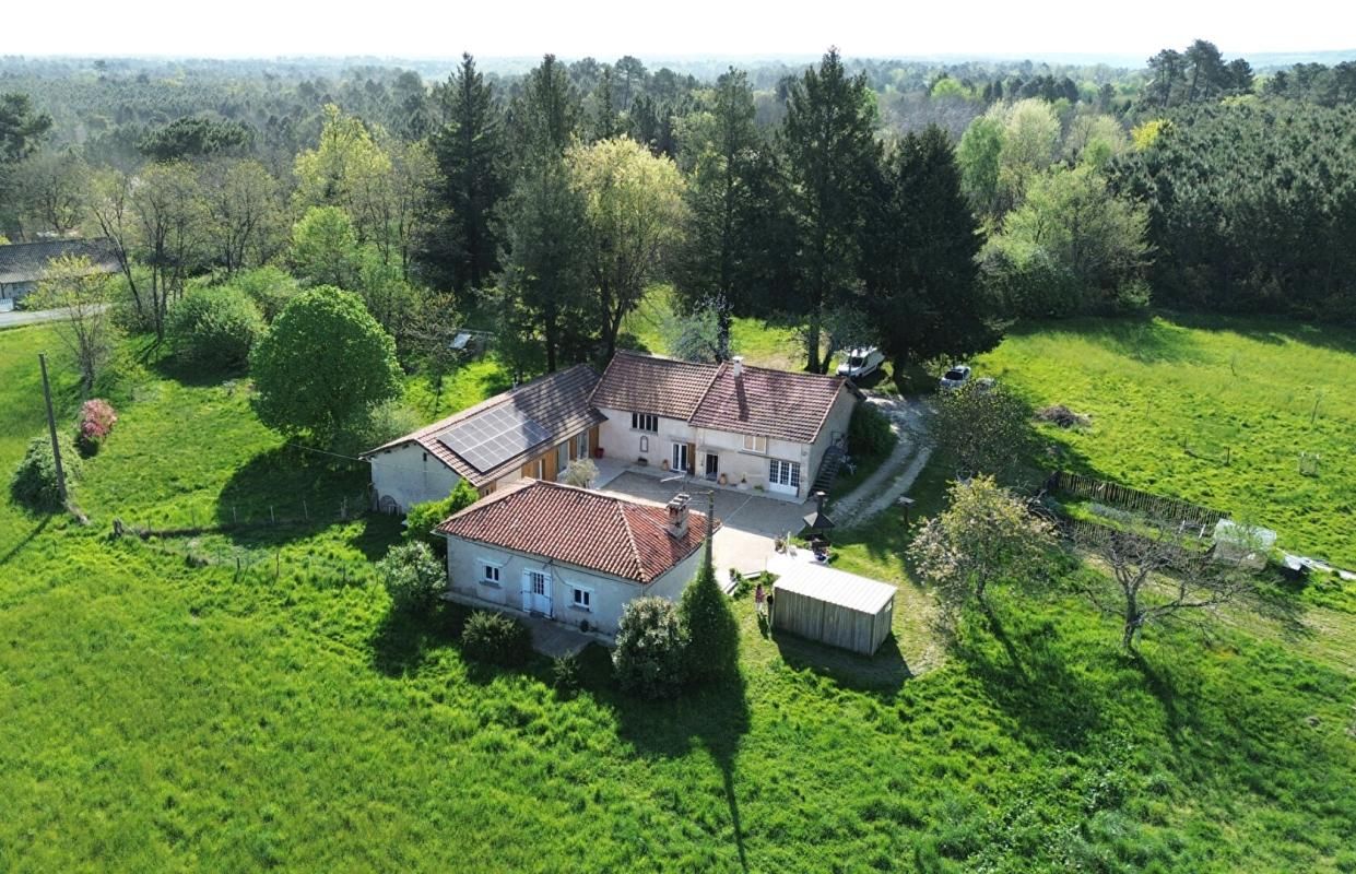 MONTREM Ensemble immobilier rénové avec prestations de qualité - Cadre naturel et potentiel professionnel 2