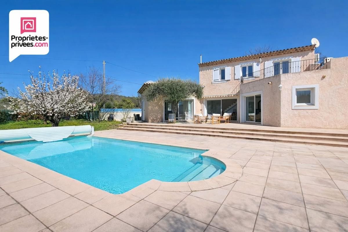 SAINT-CEZAIRE-SUR-SIAGNE VILLA 5 PIECES  143 m2 AVEC PISCINE , GRAND GARAGE SUR TERRAIN PLAT DE 1500 M2 2
