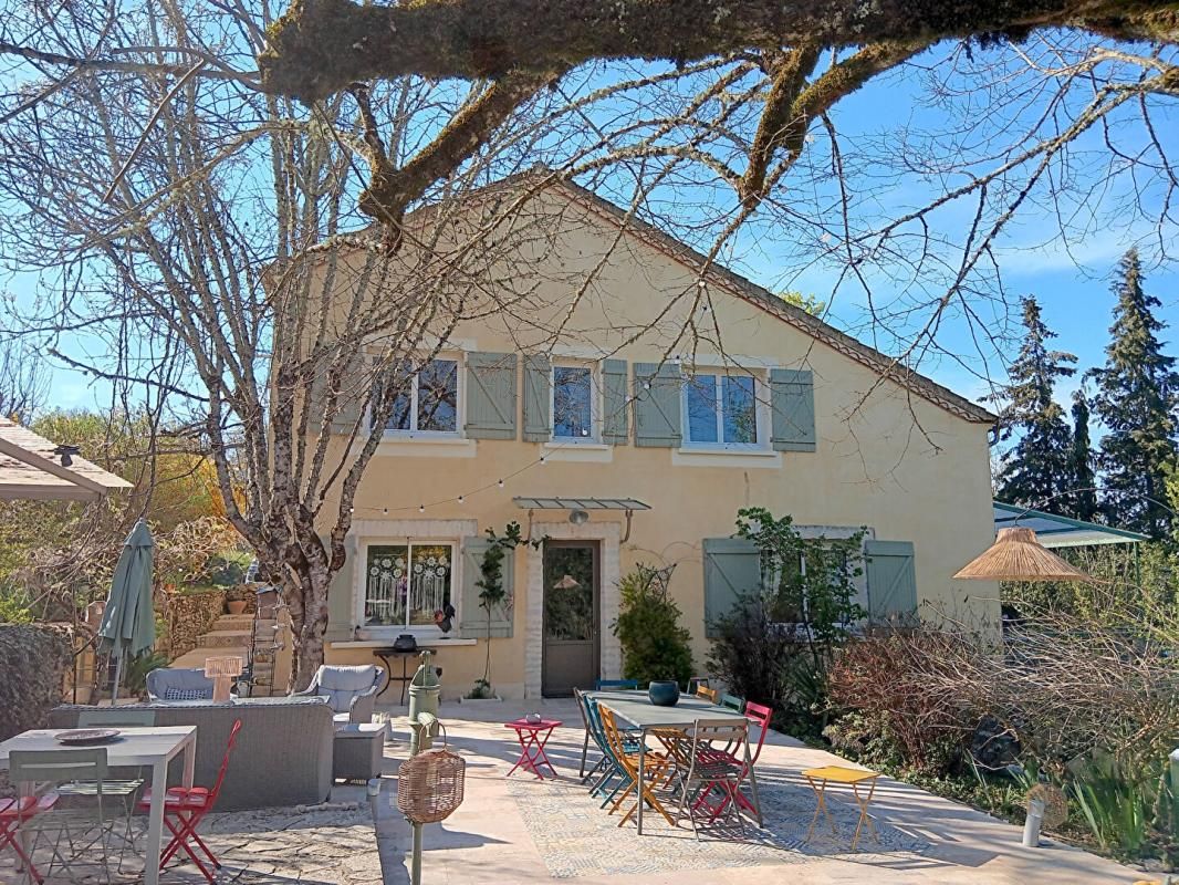 CAHORS Maison Cahors 46000 avec piscine et grad terrain, 150 m², 3 chambres 3