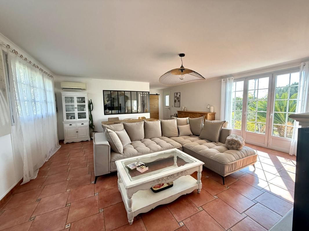 ISTRES Maison de plain pied avec piscine 3