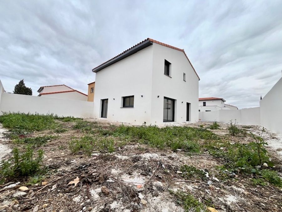 PERPIGNAN Magnifique maison de 135 m² en R+1 comprenant 4 chambres de 2025 sur un terrain 3 faces piscinable de 341 m² 2