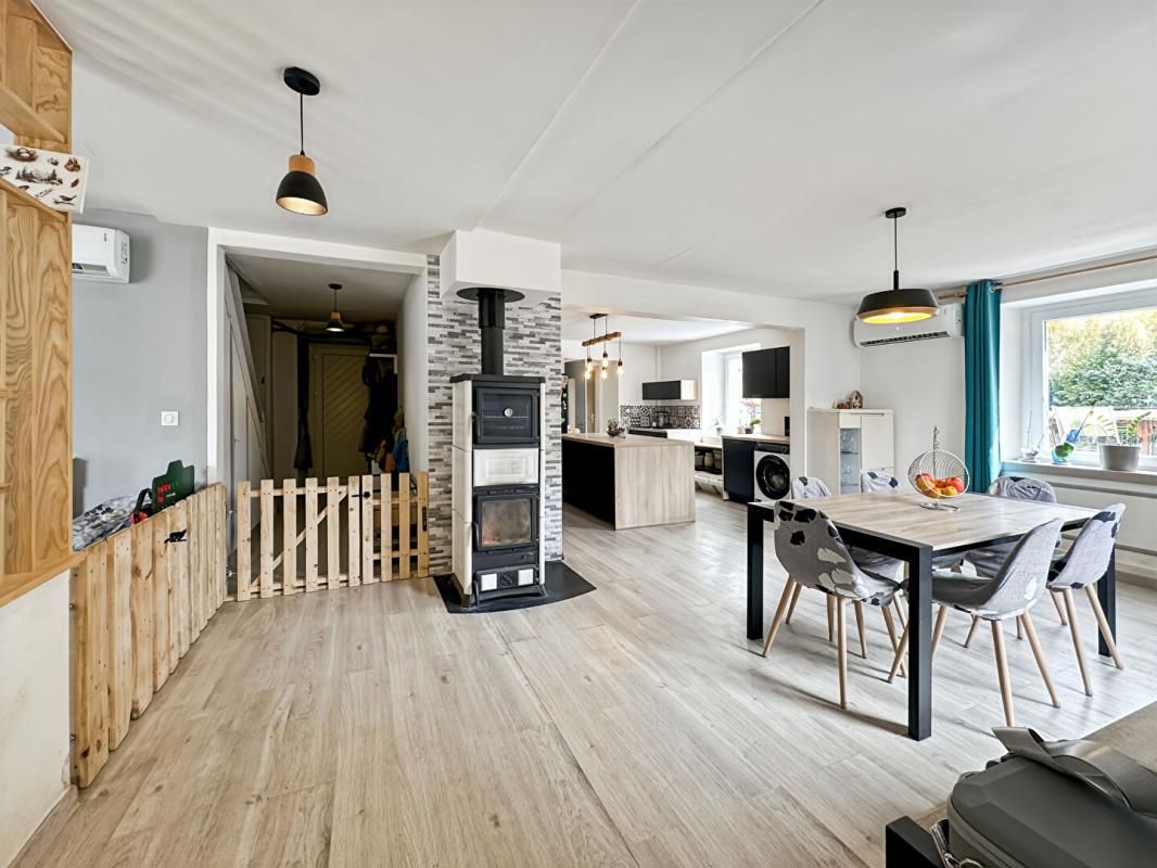 SAINT-AMARIN Maison Saint-Amarin 6 pièces, 165 m2, terrain 5,32 ares 1