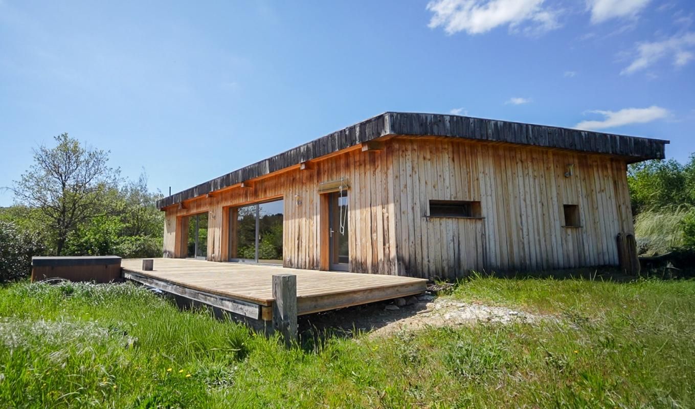 AILHON Propriété d'exception de 6 pièces pour 210 m² sur Ailhon (07200) 2
