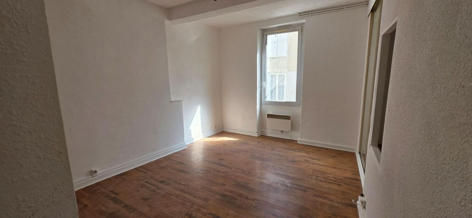 MONTELIMAR Immeuble de 108 m² - 3 appartements -Centre ville Montélimar 3