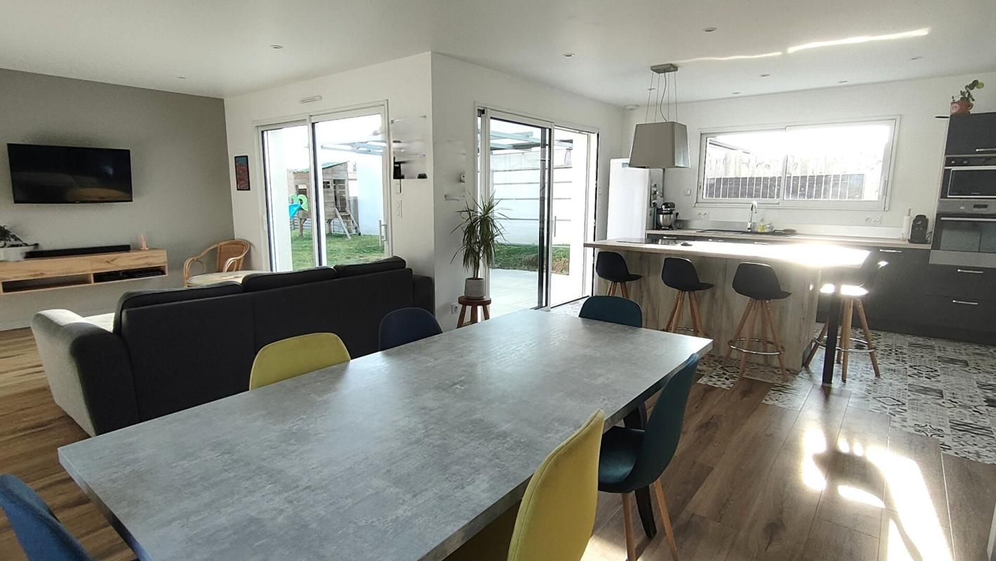 CHAMBRETAUD Maison Chambretaud 5 pièces 89 m2 3