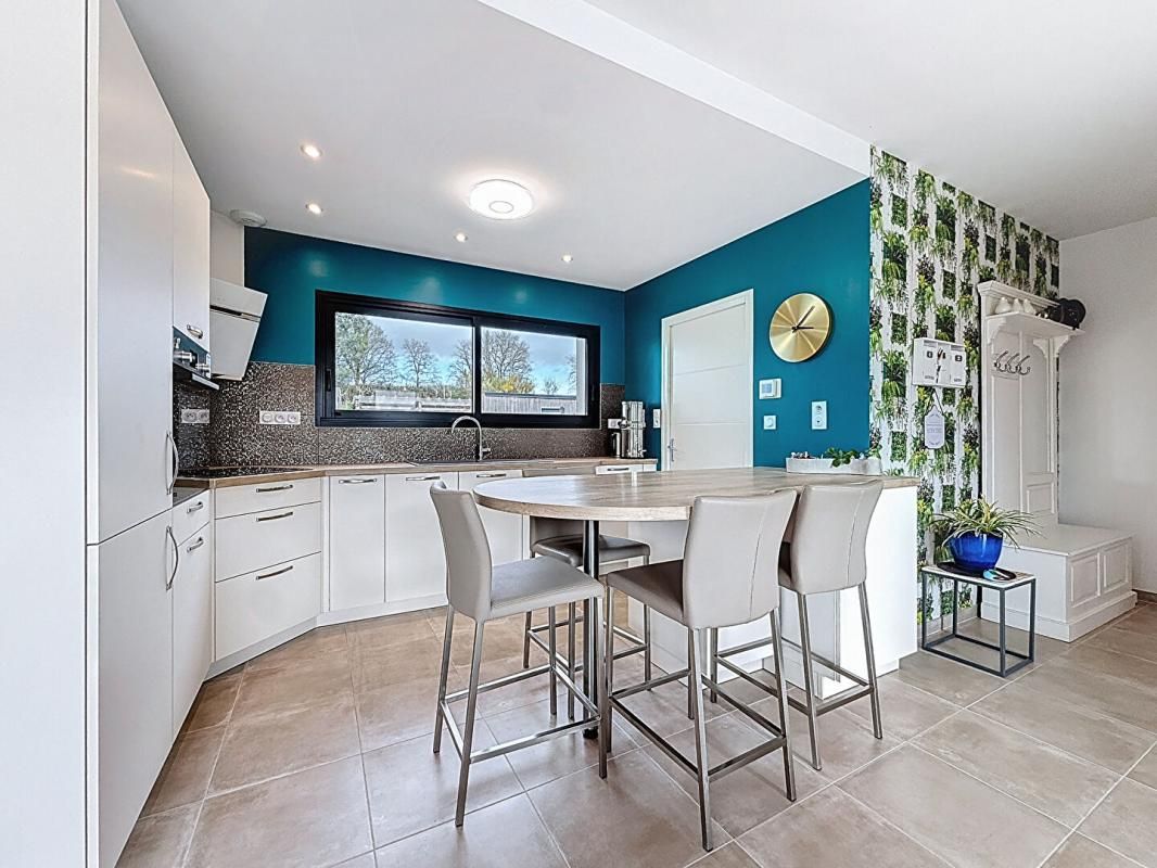 SAINT-AVE Maison d'architecte baignée de lumière à 10 min de Vannes 4