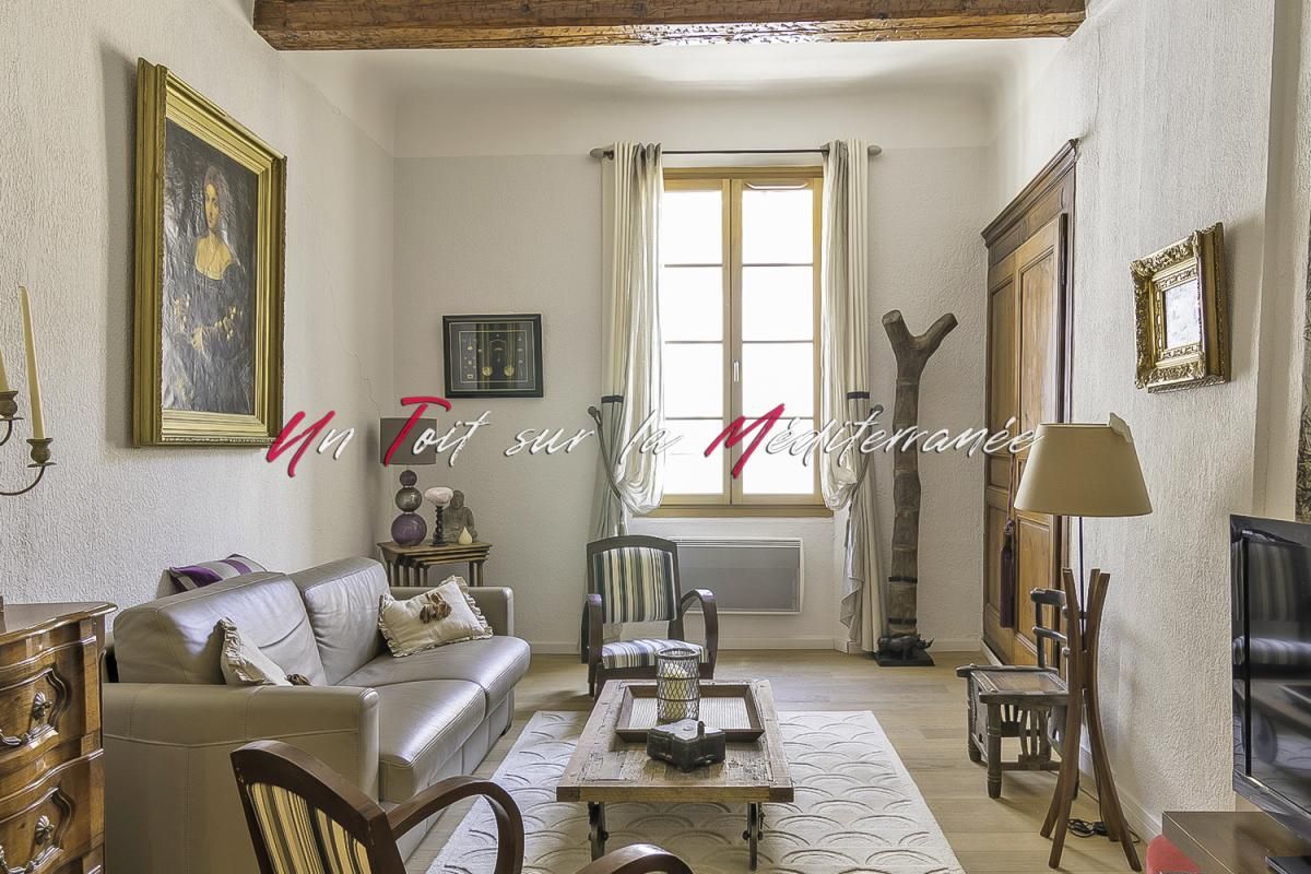 HYERES Appartement T2, 52m2 à Hyères les Palmiers, quartier historique 1