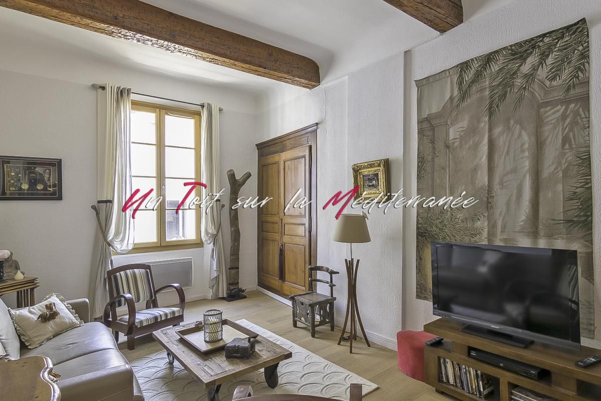 HYERES Appartement T2, 52m2 à Hyères les Palmiers, quartier historique 2