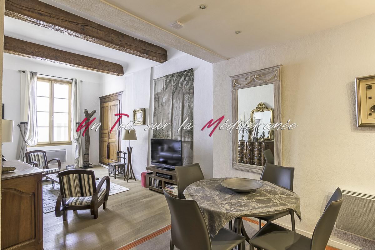 HYERES Appartement T2, 52m2 à Hyères les Palmiers, quartier historique 3