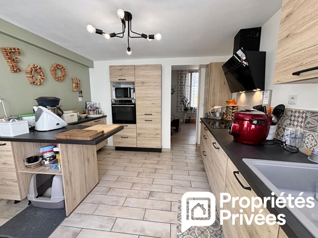 MEHUN-SUR-YEVRE Maison de ville 5 pièce(s) 106.88 m2 3