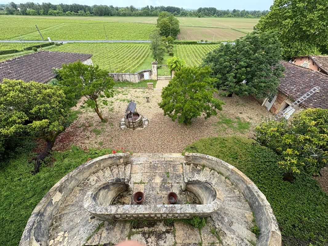 LOUPIAC DOMAINE AVEC CHATEAU, CHEF-D'OEUVRE LOUIS XV 2