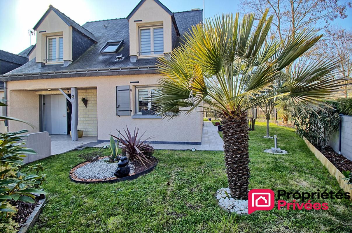 SAINT-SYLVAIN-D'ANJOU Maison centre Saint sylvain d'Anjou 120 m2 au calme square 4 chambres 1