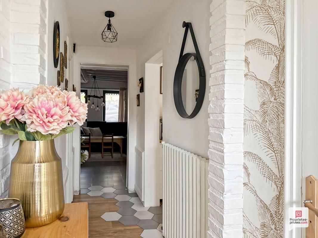 SABLE-SUR-SARTHE Maison Sable Sur Sarthe 7 pièce(s) 133 m2 2