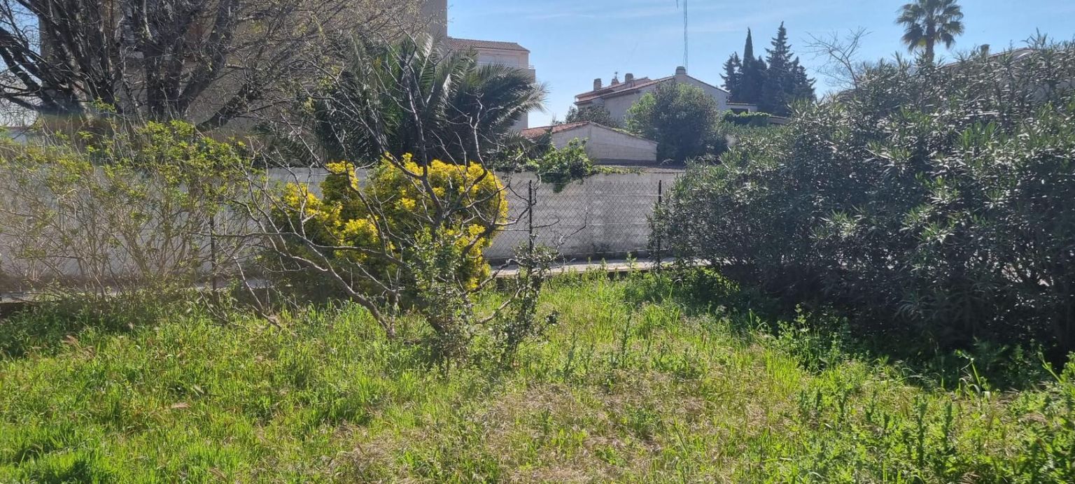 LA CIOTAT Terrain à bâtir La Ciotat 658 m2 avec permis de construire 2