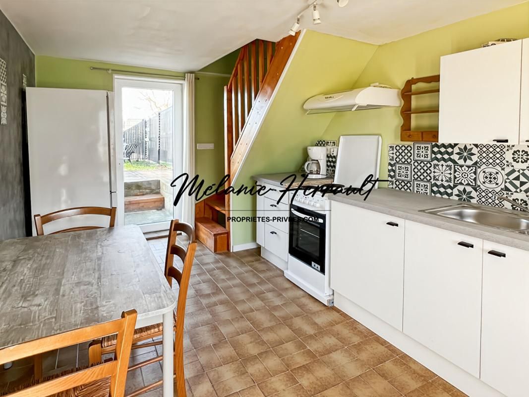 PARIGNE-L'EVEQUE Maison semi-mitoyenne T2 meublée - Parigné l'Evêque (72) 1