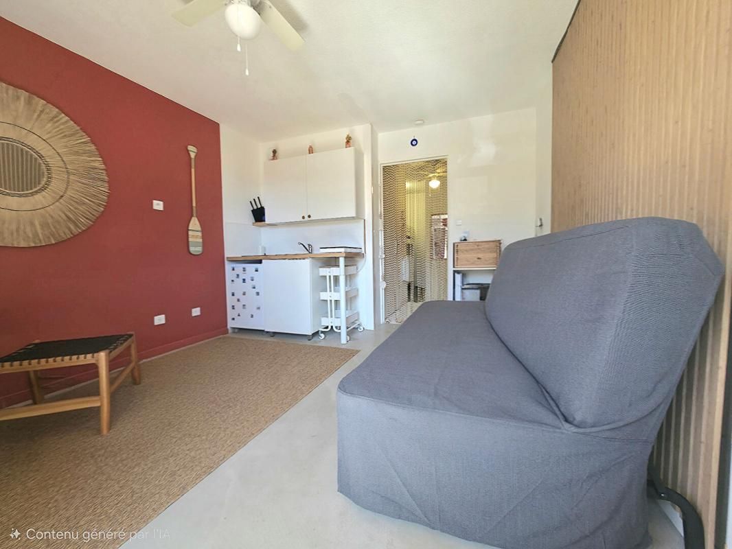 BORMES-LES-MIMOSAS T1 OPTIMISÉ + chambre cabine + PARCKING IDÉAL INVESTISSEMENT LOCATIF a 155000 EUR 3