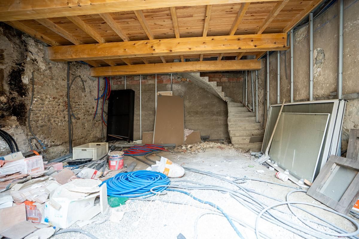 LIMOUX Grange en cours de rénovation - Plus de 100m² de potentiel - secteur Limoux 2