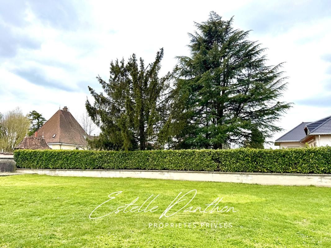 LE GRAND-LEMPS Maison centre-ville Le Grand Lemps 160 m2 2