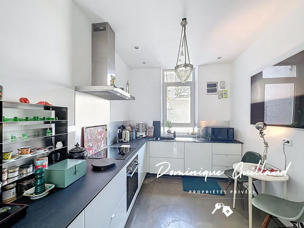 NIMES NÎMES -MAISON CARRÉ 3