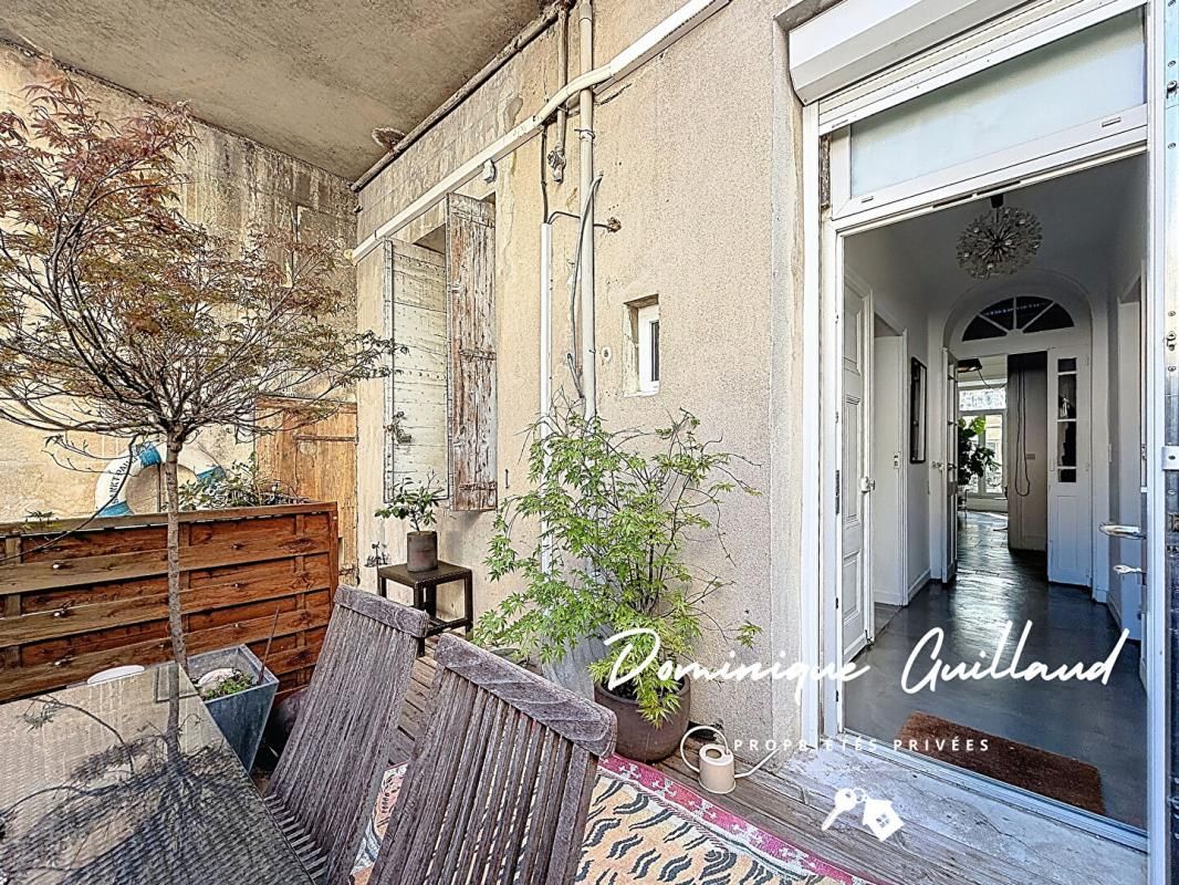 NIMES NÎMES -MAISON CARRÉ 4