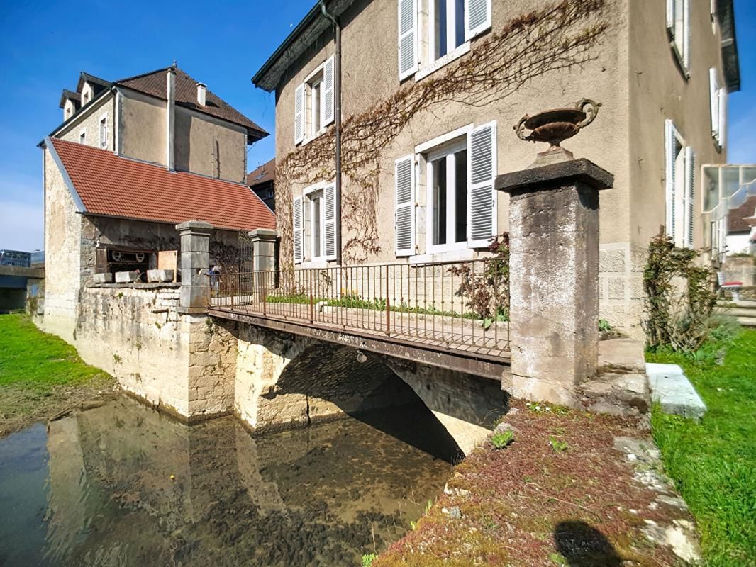 CLERVAL Charmante propriété de caractère à Pays-de-Clerval 1