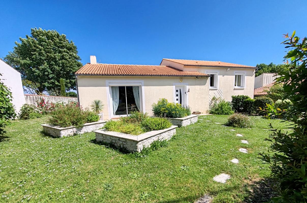 BOURGNEUF Maison Bourgneuf 150 m2, 4 chambres, parcelle de 1180m2 2