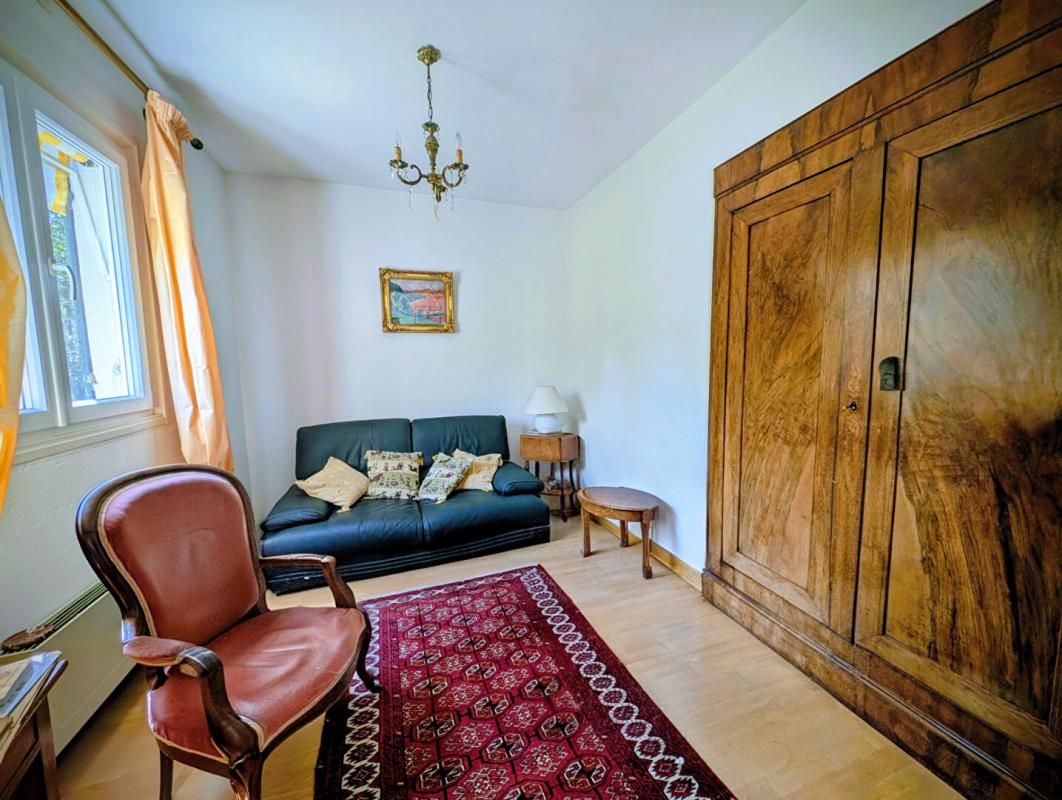 ARCACHON Villa Arcachon 10 pièce(s) 180 m2 4