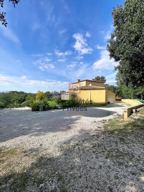 SAINT-MAXIMIN-LA-SAINTE-BAUME Villa 170 m² + T2  50m2 indépendant -Terrain 5 000 m² - Piscine - Fort potentiel locatif - Saint Maximin la Sainte Baume 83470 4