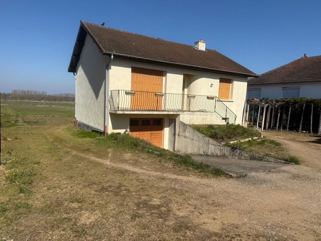 SAINT-MARCEL Maison Saint Marcel 4 pièce(s) 80 m2 sur environ 600m2 de terrain 2